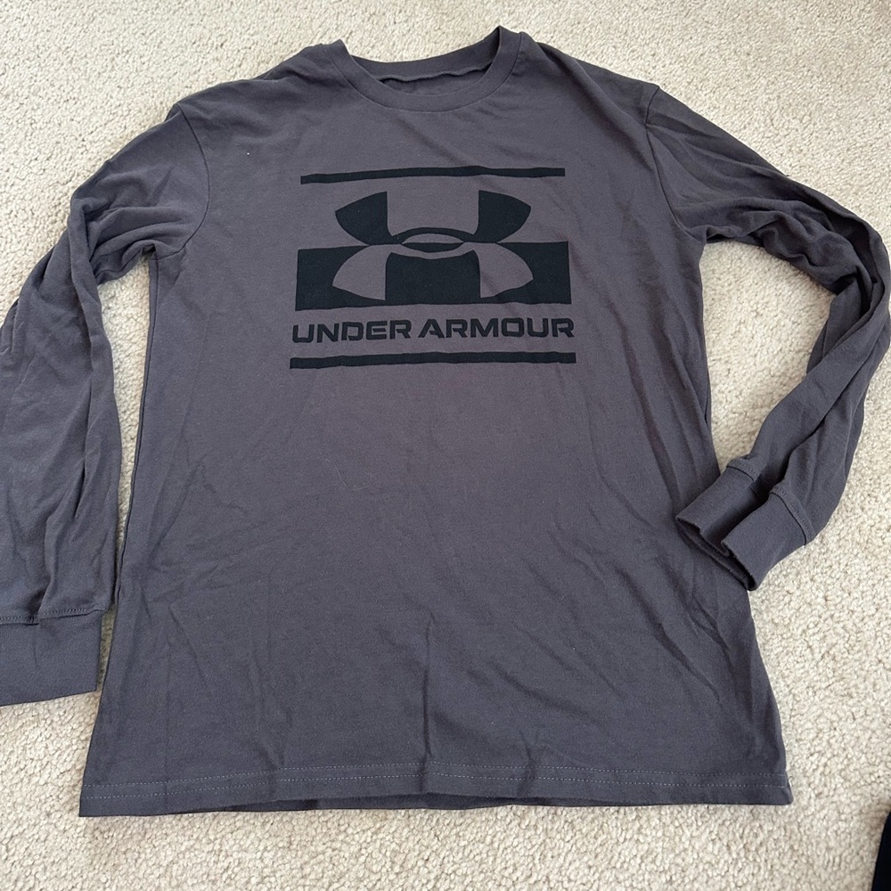 Under Armour Gray Long Sleeve Performance Tee